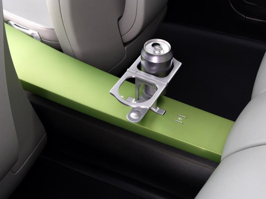  Toyota Urban Cruiser Concept 2006 года  (фото 3 из 34)